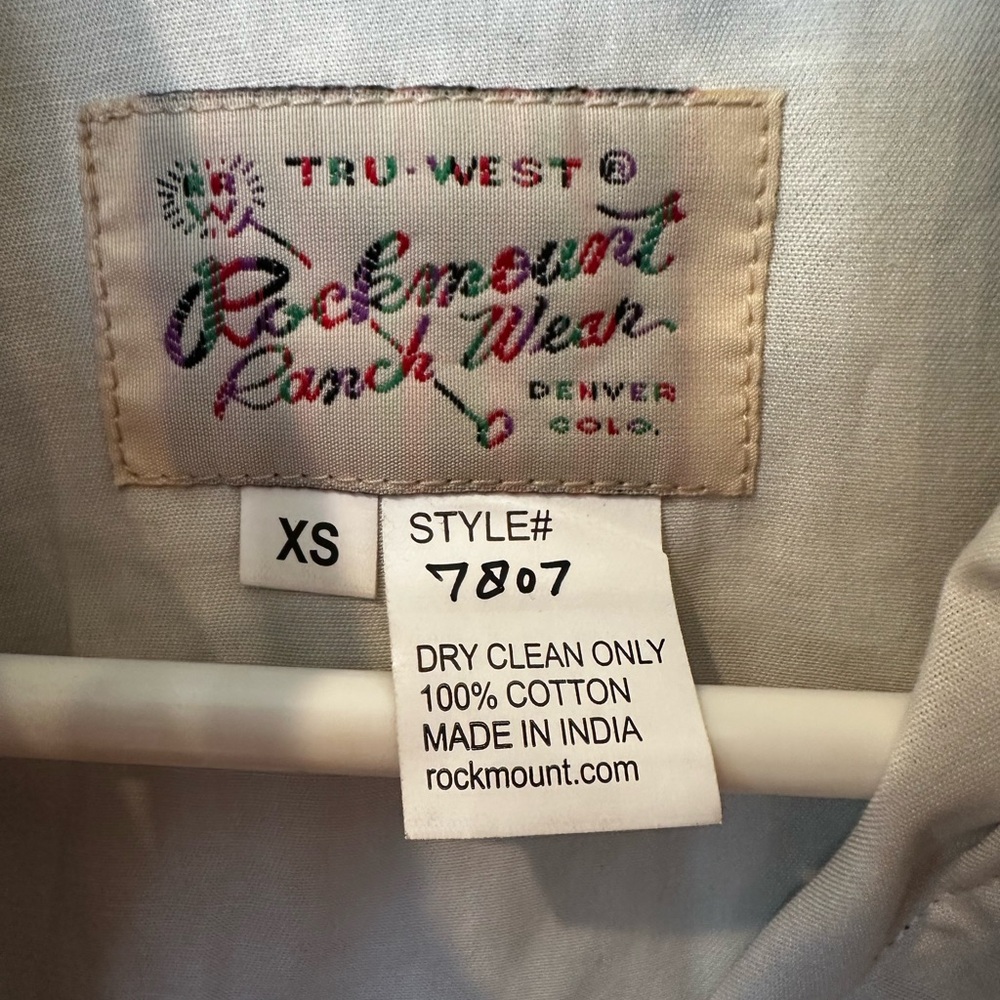 Western Embroidered Shirt with Cactus and Star Design.
NWT - Picture 3 of 5